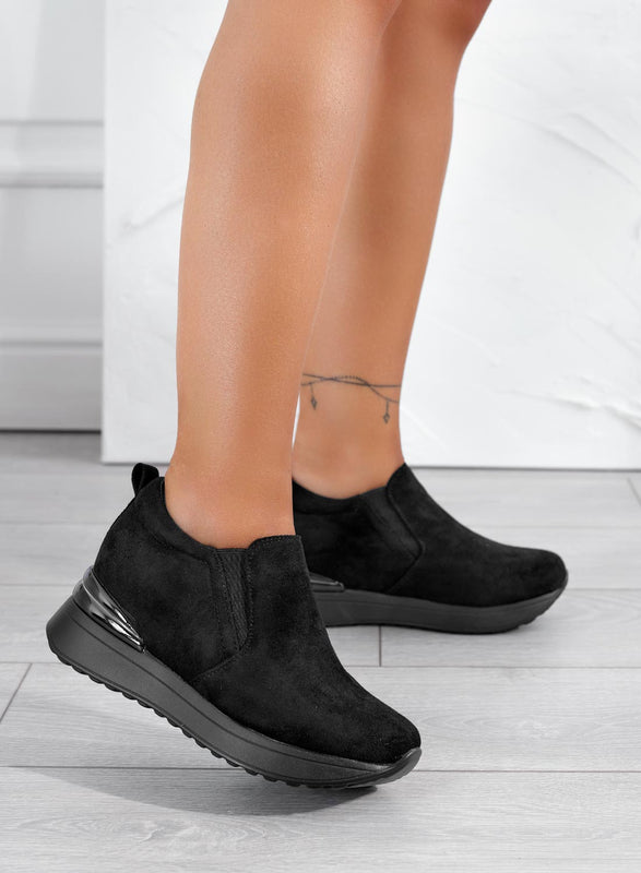 GIUDITTA - Black sneakers with side elastic