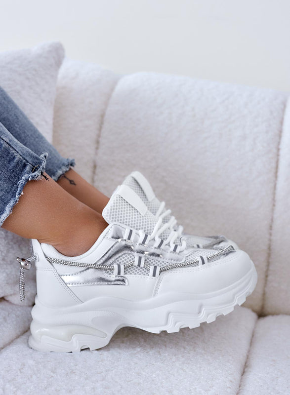 MIRIANA - White sneakers with high sole and rhinestones