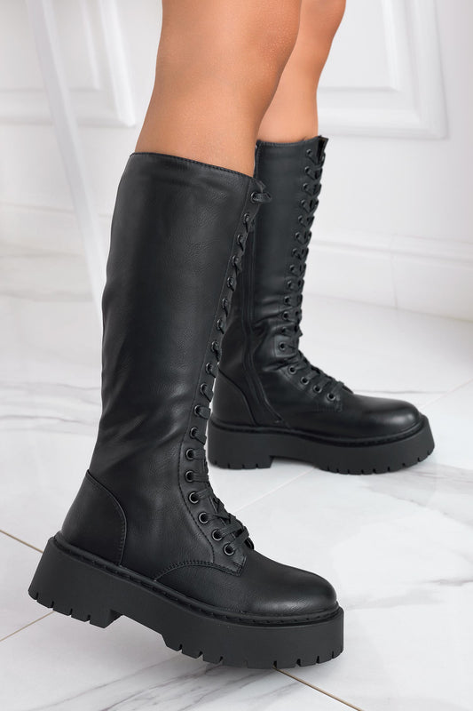 URSULA - Black stringed amphibian boots