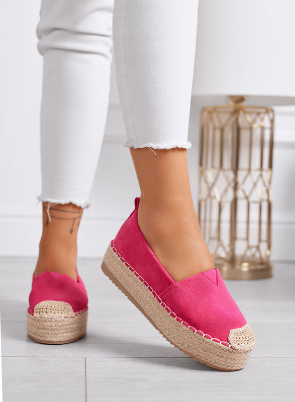 MAGDA - Alpargatas plataforma fucsia con punta de crochet y suela de cuerda