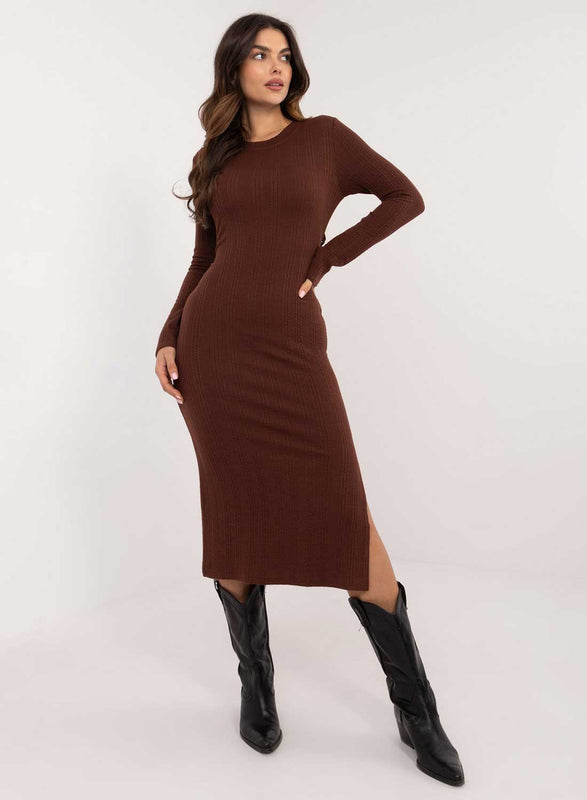 Brown ribbed midi dress with a side slit