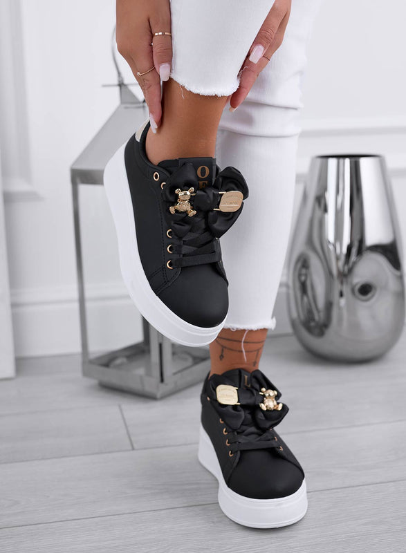 VANESSA - Black sneakers with bow and gold teddy