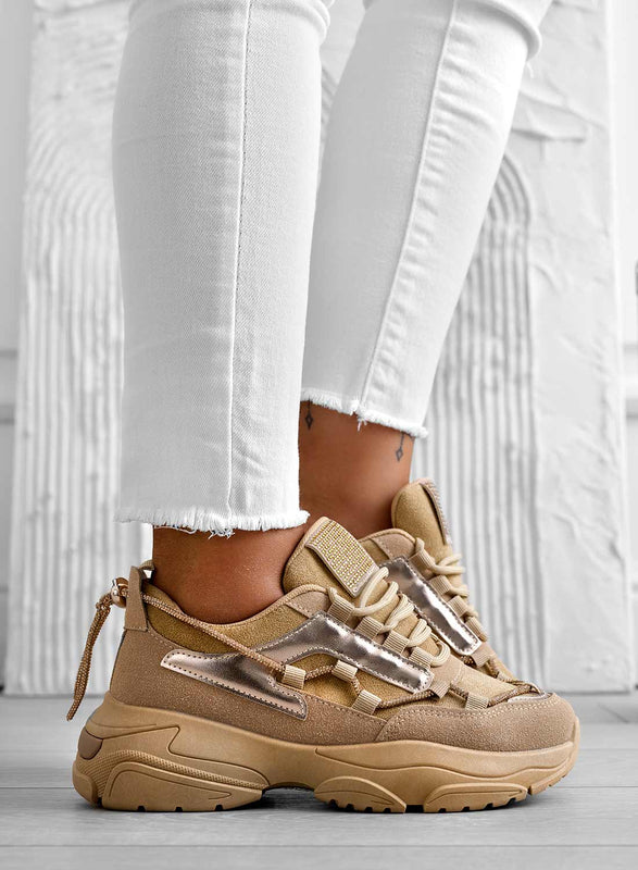 Sneakers fango con suola alta e strass