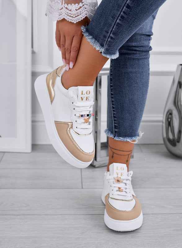LAUREL - Baskets blanches avec empiècements beiges et ornements bijoux
