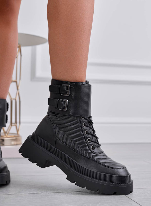 YANIRA - Black ankle boots with buckles