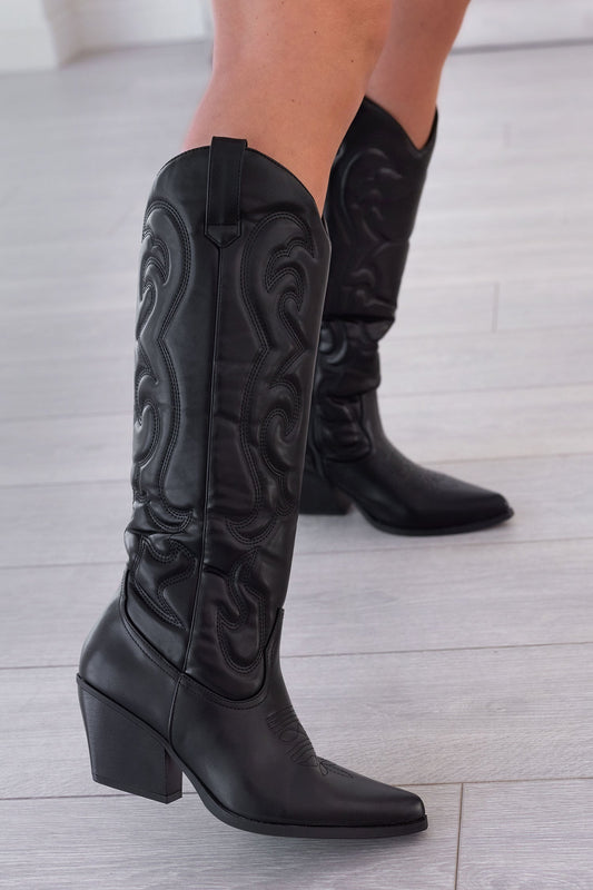 JALENA - Alexoo camperos black boots with relief embroidery