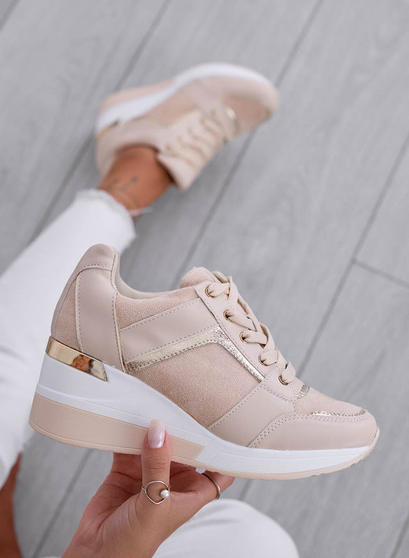 BARAN - Beige sneakers with fabric inserts and wedge