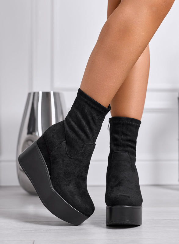 MIAA - Bottines Alexoo noires en daim avec semelle compensée