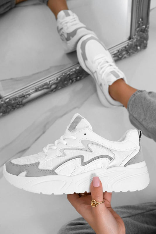 JADA - White sneakers with silver details