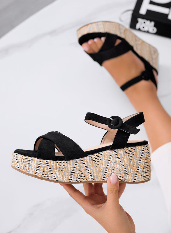 HONEY - Sandali neri con suola platform lavorata e cinturino alla caviglia