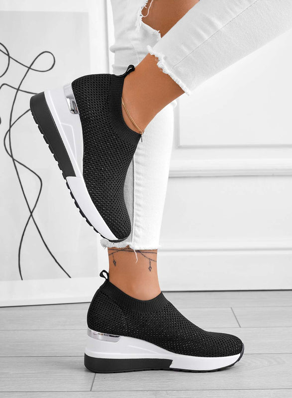 Sneakers nere in tessuto elastico