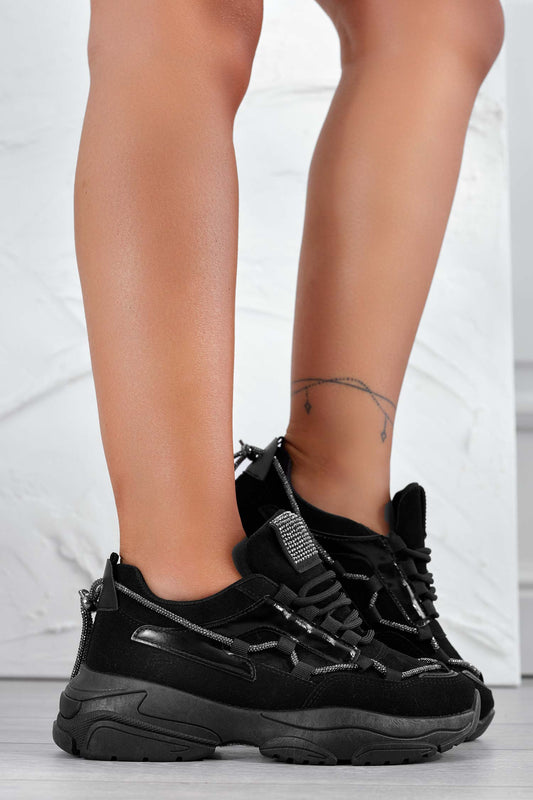 Baskets noires à semelle épaisse et strass