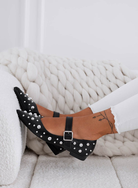 FRANCA - Bailarinas negras puntiagudas con tachuelas de esfera plateadas