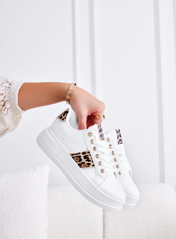 GWENDA - White sneakers with spotted inserts