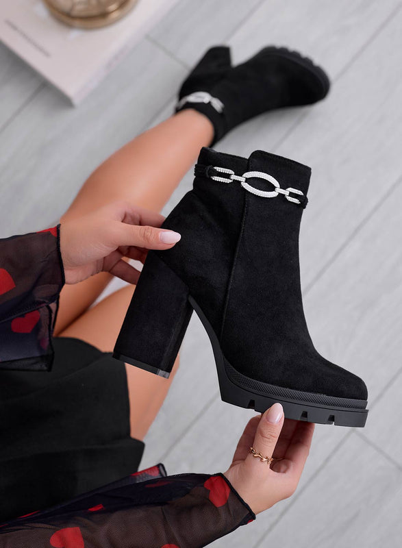Bottines noires avec ornement bijou argenté