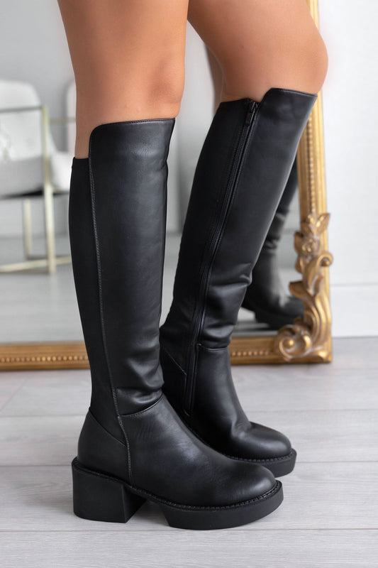 EVAA - Black boots with elastic fabric on the back