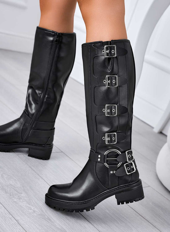 Botas biker negras con hebillas