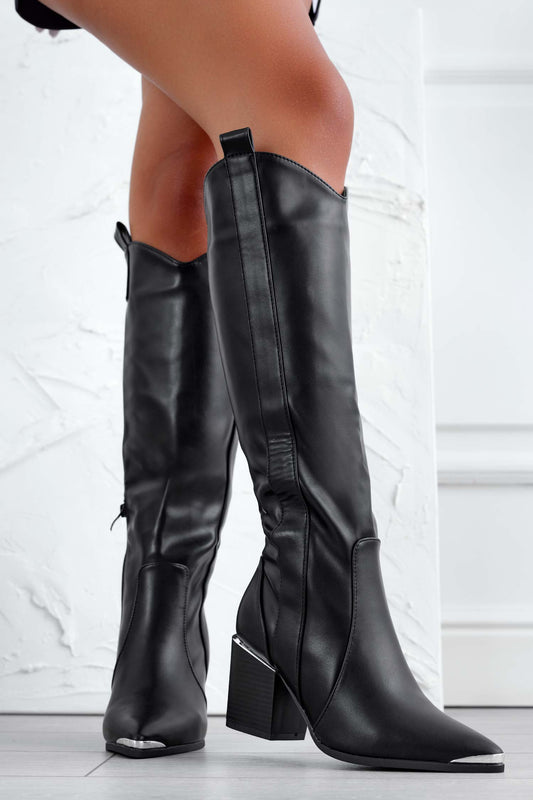 Black camperos boots with faux wood heel