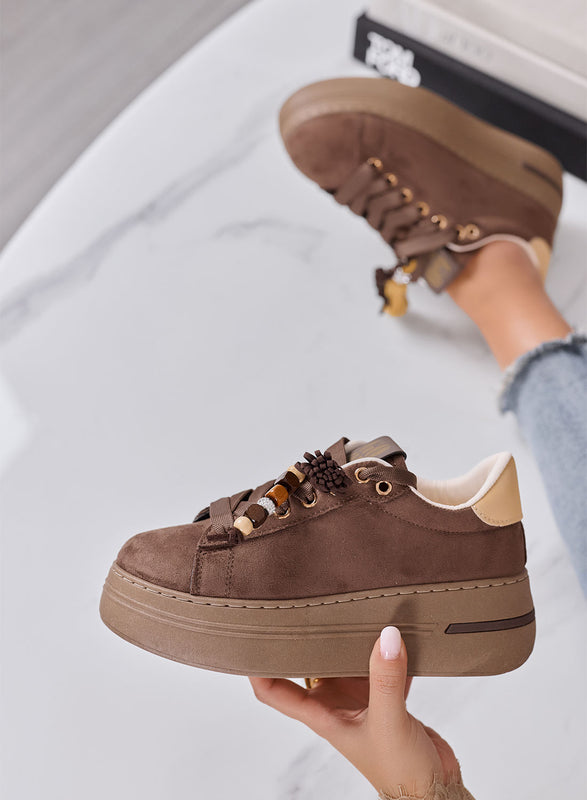DOROTHY - Sneakers Donna marroni Scamosciate Platform con Nappine