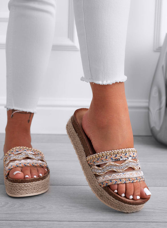 LUCIS - Beige slide sandals with wedge and embroidery