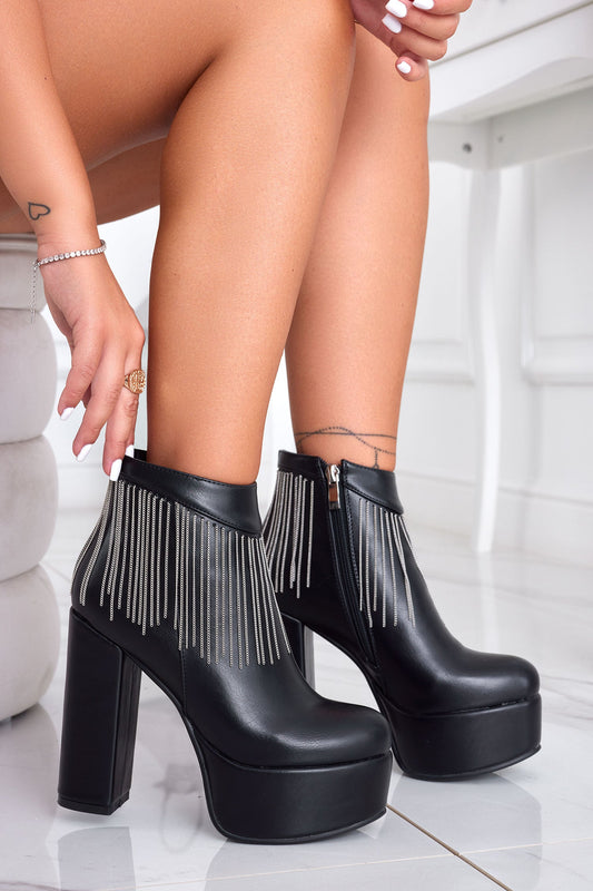 GIUSY - Alexoo black boots with fringes