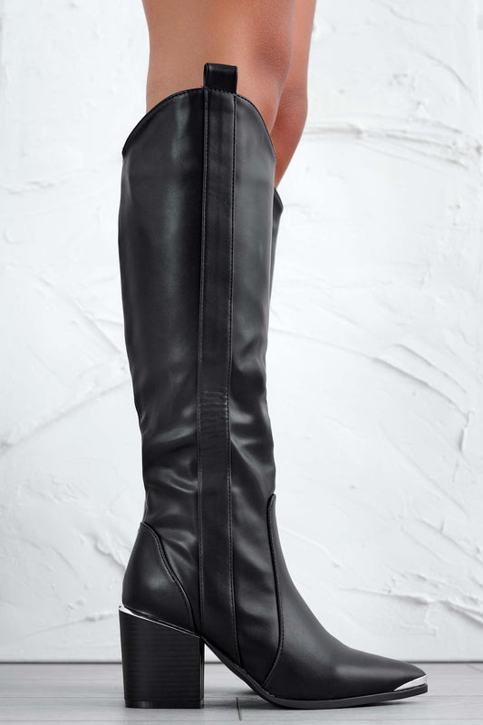 Black camperos boots with faux wood heel