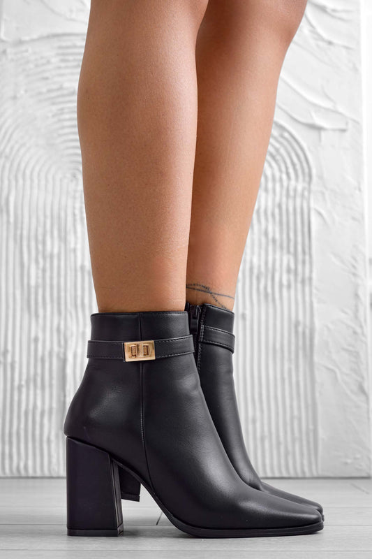 ROXANA - Black ankle boots with comfortable heel and gold buckle