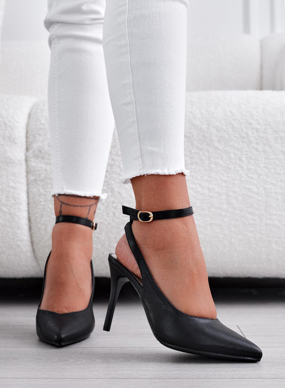 MARCOS - Black pumps with anklets open at the back