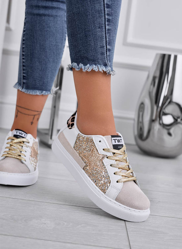 Zapatillas beige con estrella e inserciones de glitter dorado