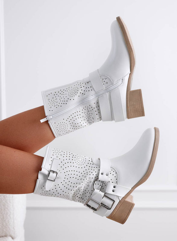 ASHLEE - Stivaletti bianchi traforati con fibbia