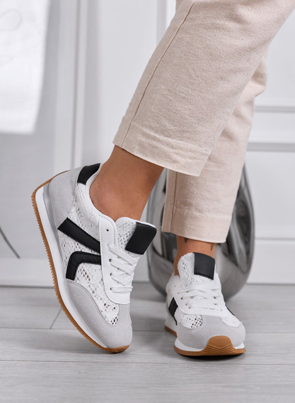 GIULIANA - Gray sneakers with white lace and black inserts