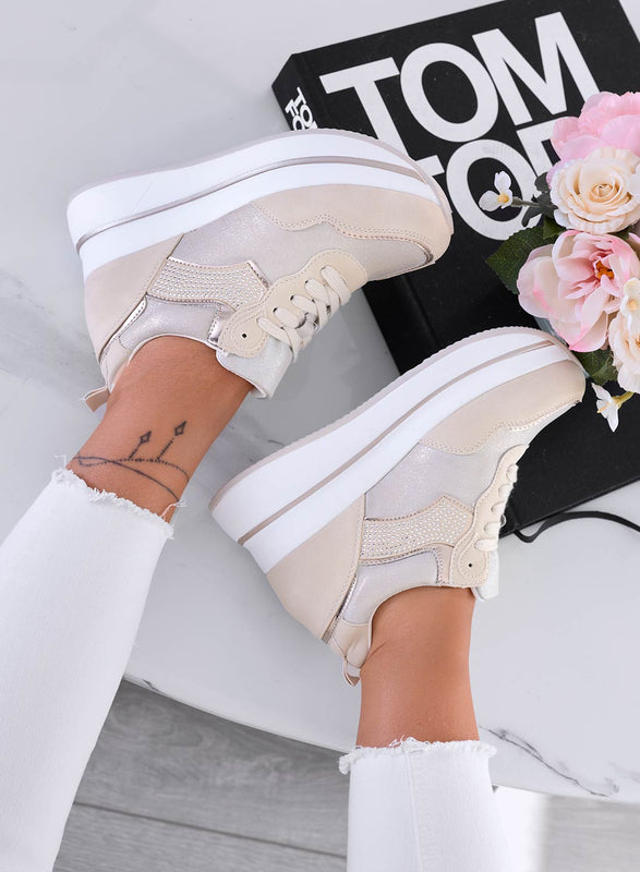 CAROLINE - Beige sneakers with white wedge and rhinestones