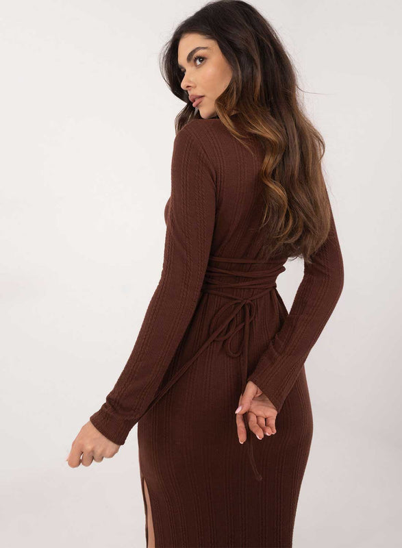 Brown ribbed midi dress with a side slit