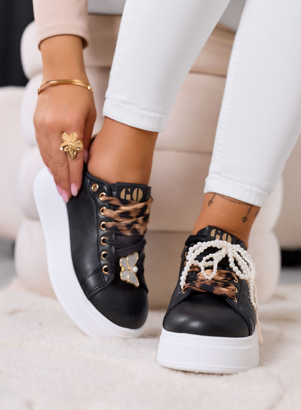LAURA - Sneakers nere platform con lacci animalier e dettagli gioiello