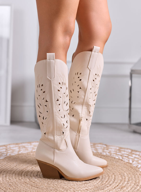 RAQUEL - Beige perforated camper boots