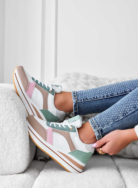 Sneakers bianche con pannelli a contrasto