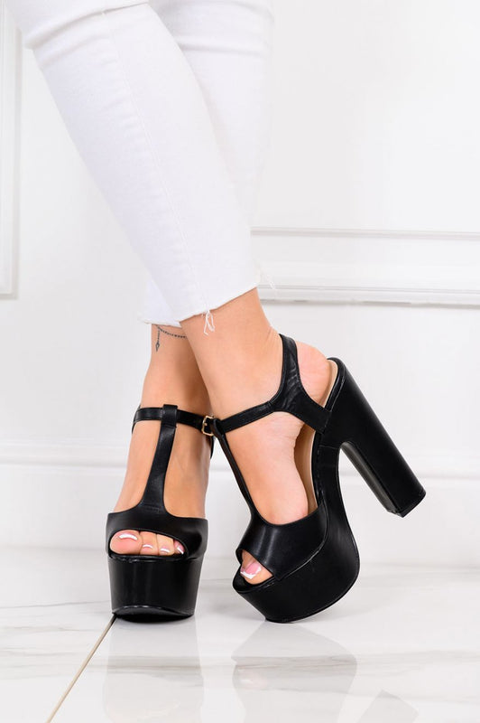 NUNZIA - Black sandals with block heel and T-straps