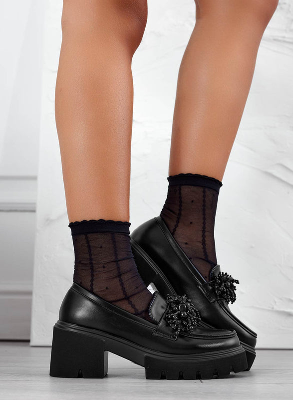 Mocassins richelieu noirs à talon avec décoration