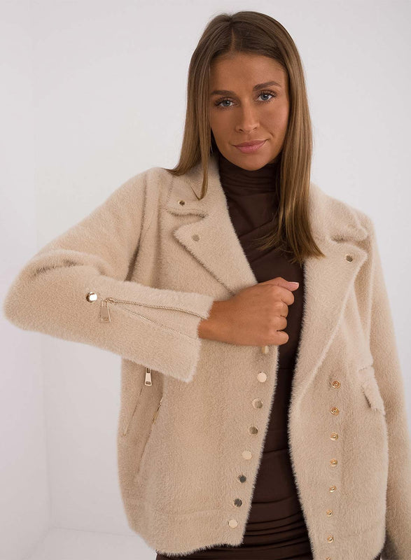 Veste courte beige en laine avec boutons dorés