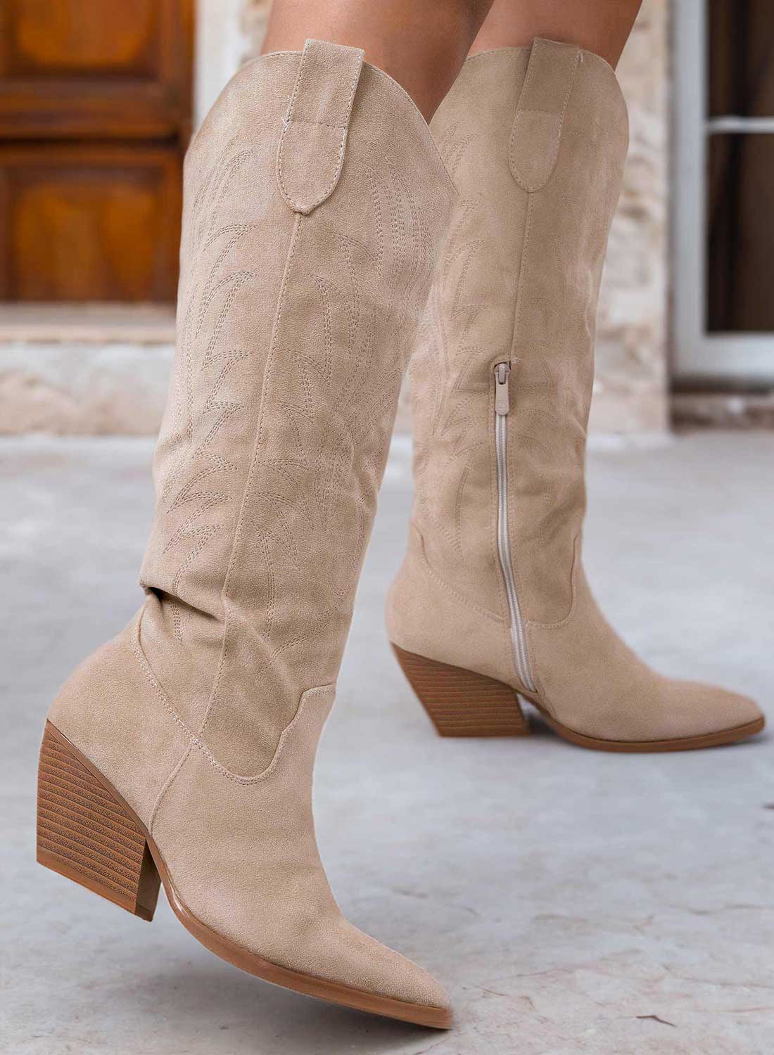 ELEVEN - Beige Texan camper boots with comfortable heel