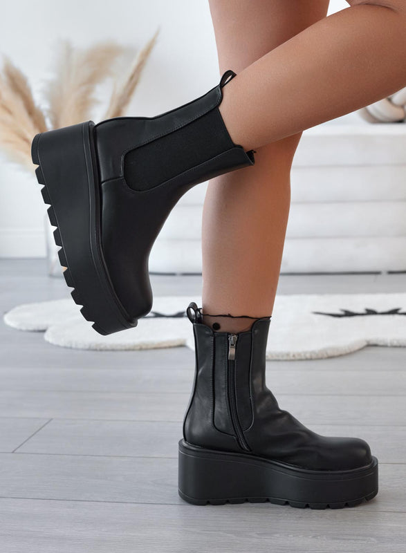 OSCAR - Black Alexoo ankle boots with wedge and side elastic