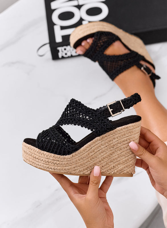 PEARL - Sandalias negras con cuña de cuerda y tejido crochet