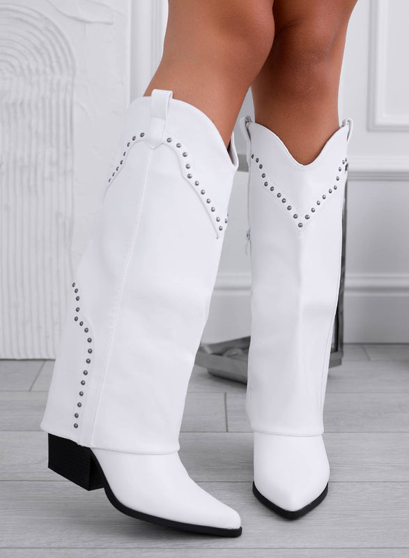 ABIGAIL - White camper boots with studs