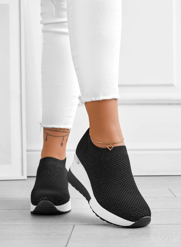 Sneakers nere in tessuto elastico