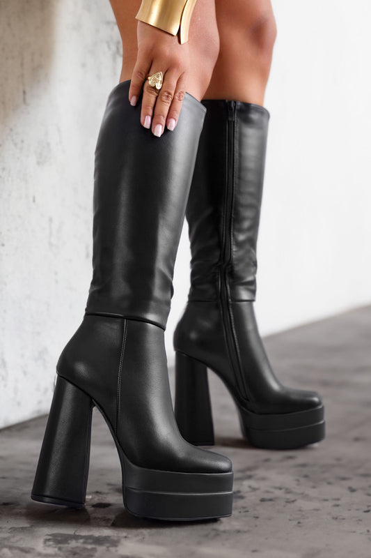 Botas negras de piel sintética con tacón alto y plataforma