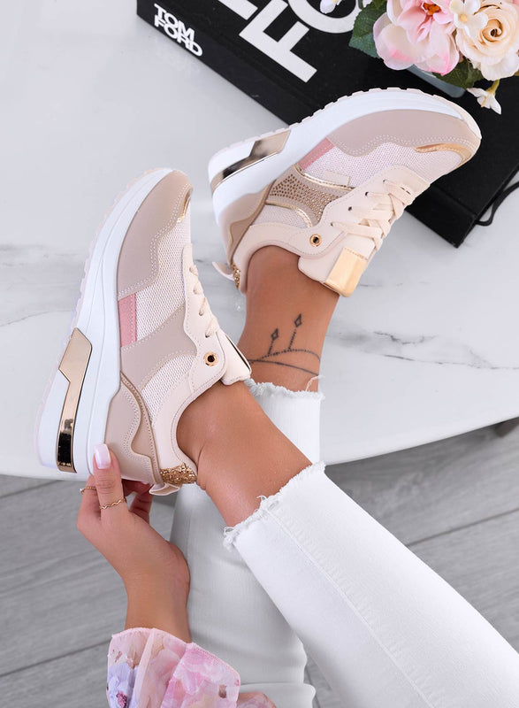 Baskets beiges à semelle compensée et inserts dorés