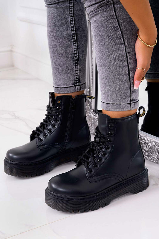 DENVER - Black faux leather ankle boots with laces