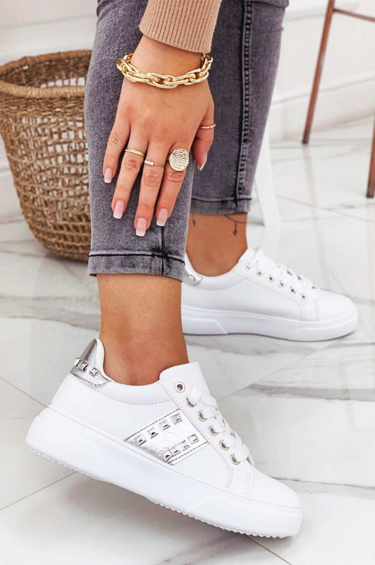 ARIZONA - White sneakers with silver details and studs