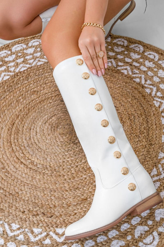 VALDA - White boots with golden buttons and inner wedge