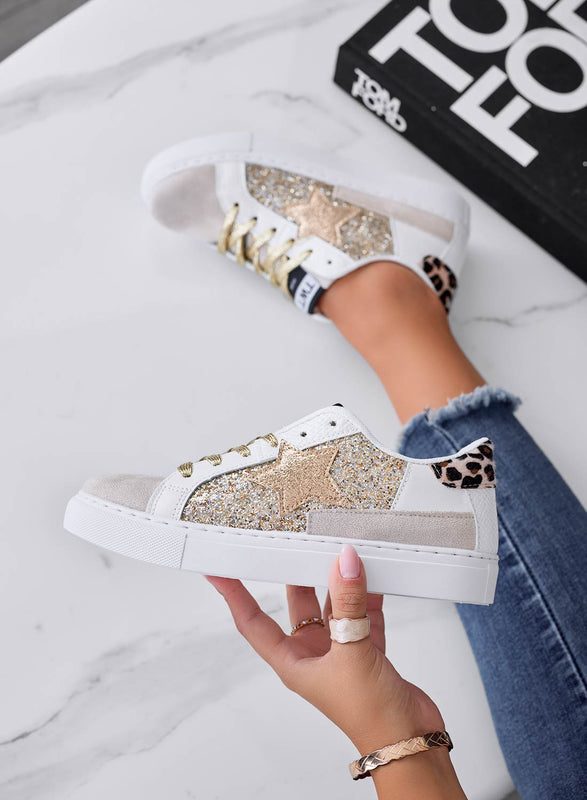 Zapatillas beige con estrella e inserciones de glitter dorado